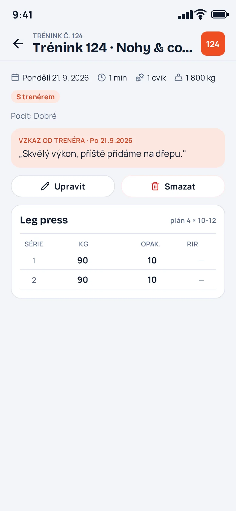 Detail tréninku v appce klientky se štítkem S trenérem a vzkazem od trenéra