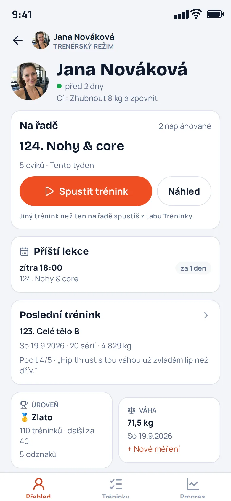 Karta klientky v trenérském režimu: trénink na řadě s tlačítkem Spustit trénink, příští lekce, poslední trénink, úroveň a váha